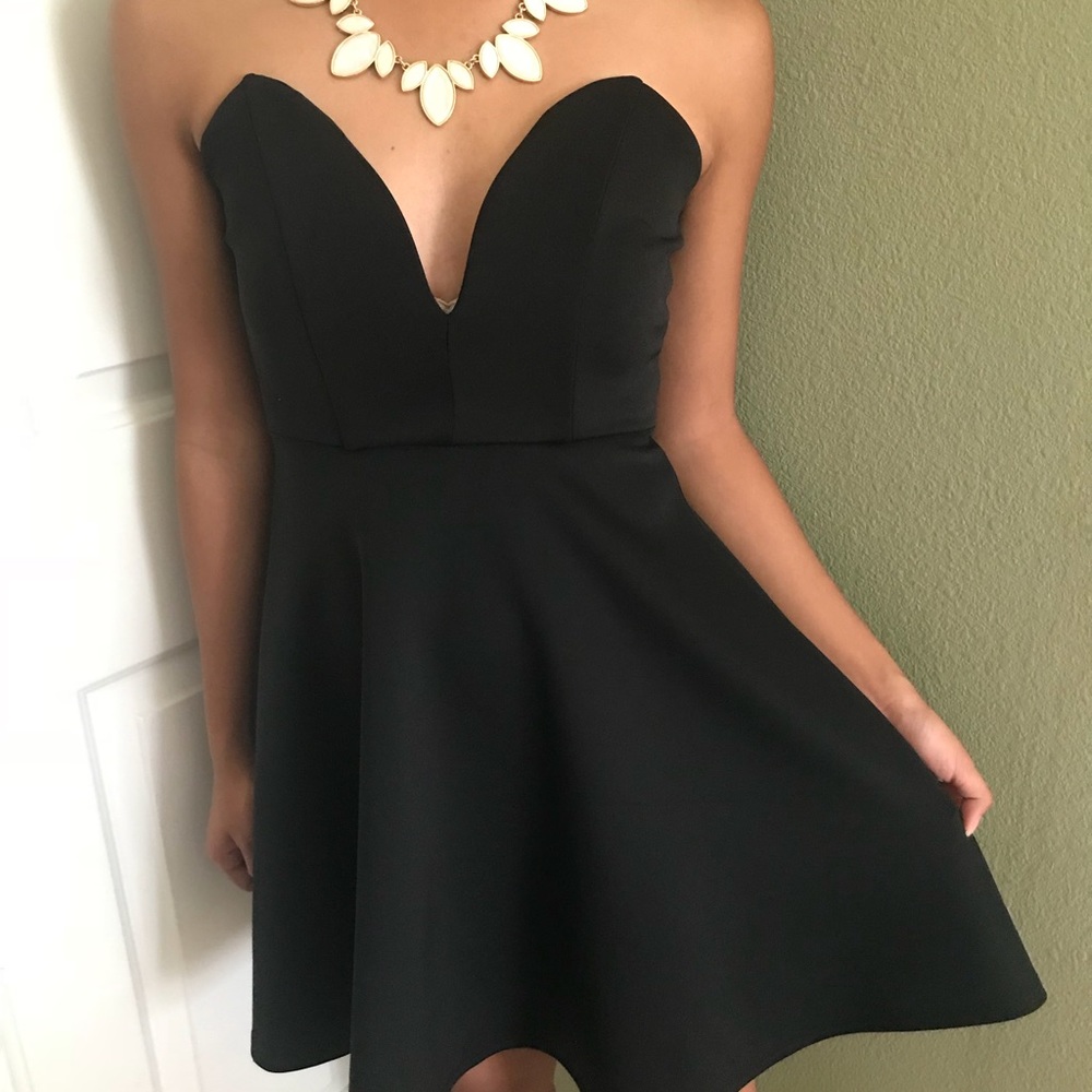 ⭐️ Lower Price ⭐️ Black Cocktail Skater Dress